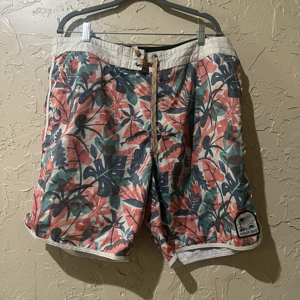 Howler Brothers Boardshorts Mens 38‎ Volley Deep Set Shorts Floral Pickleball